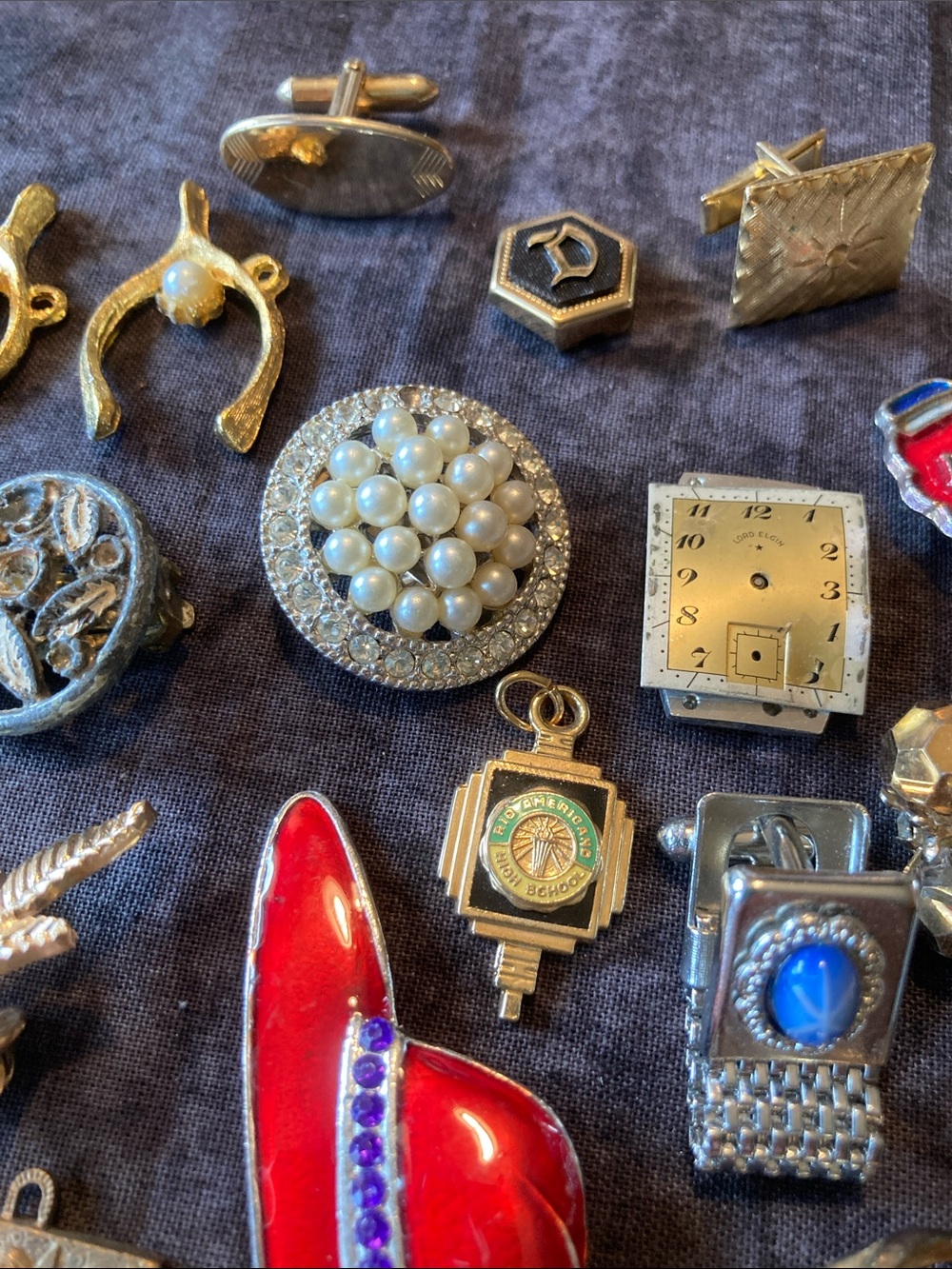 Junk Drawer Trinkets & Oddities cufflinks pins pendants etc - Picture 5 of 12